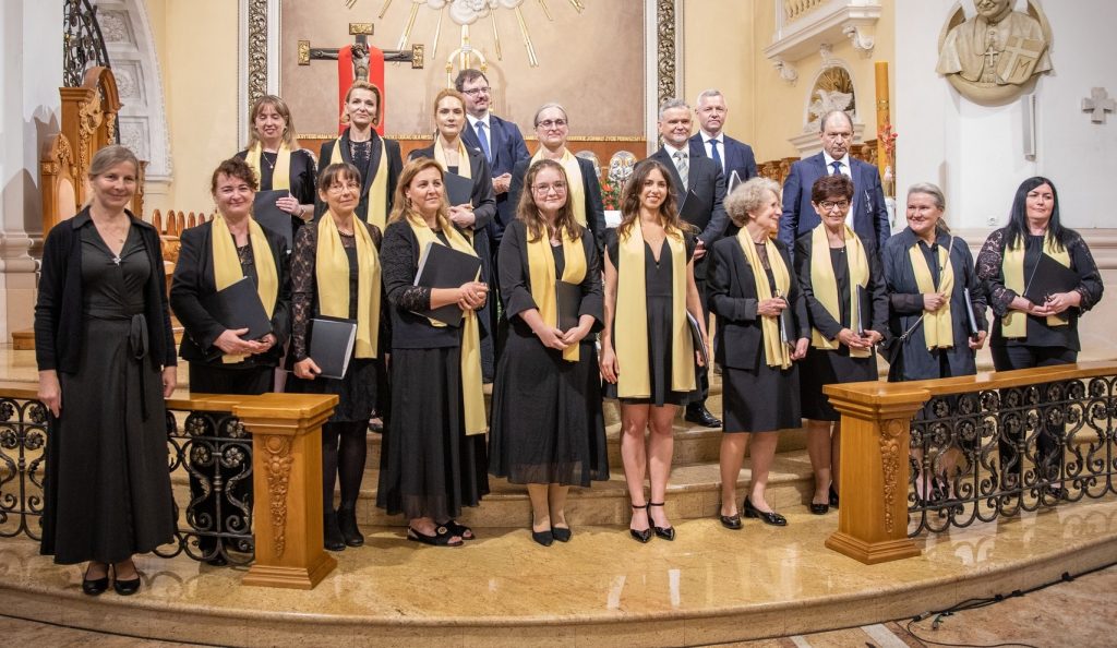Chór "Deo Omnis Gloria"